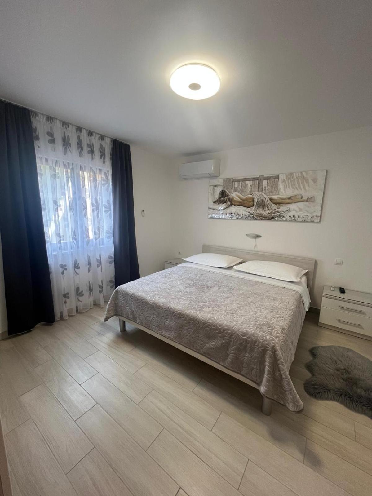 Apartman Tessa Vela Luka Exterior foto